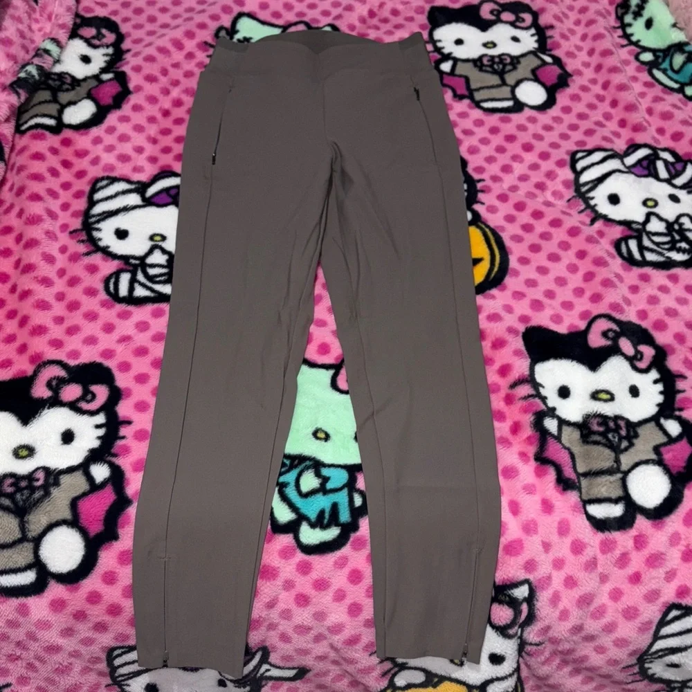Athleta Gray Pants - Picture 2 of 3